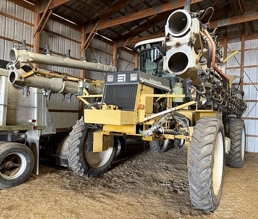 Image of Ag-Chem RoGator 854 equipment image 1