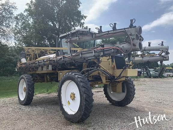 Image of Ag-Chem RoGator 854 Primary image