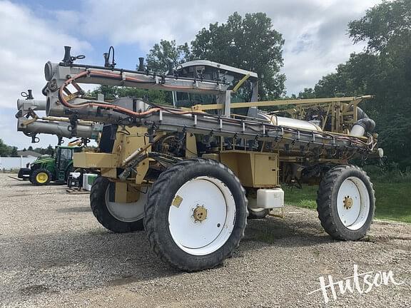 Image of Ag-Chem RoGator 854 equipment image 2