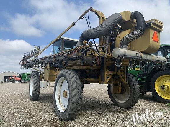 Image of Ag-Chem RoGator 854 equipment image 3
