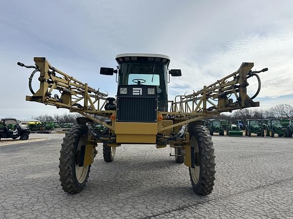 Image of Ag-Chem RoGator 854 equipment image 2