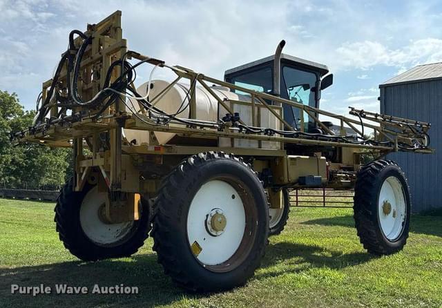 Image of Ag-Chem RoGator 854 equipment image 4