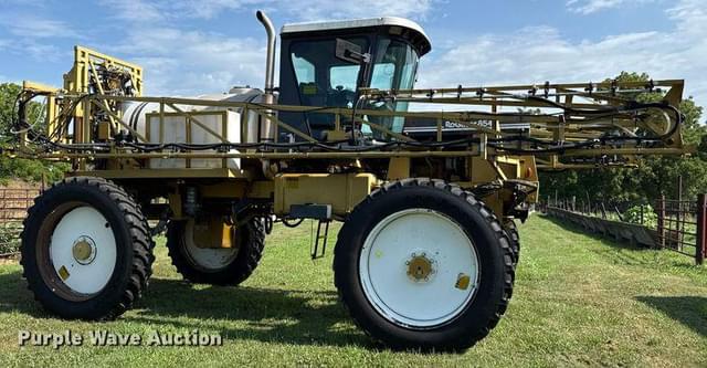 Image of Ag-Chem RoGator 854 equipment image 3