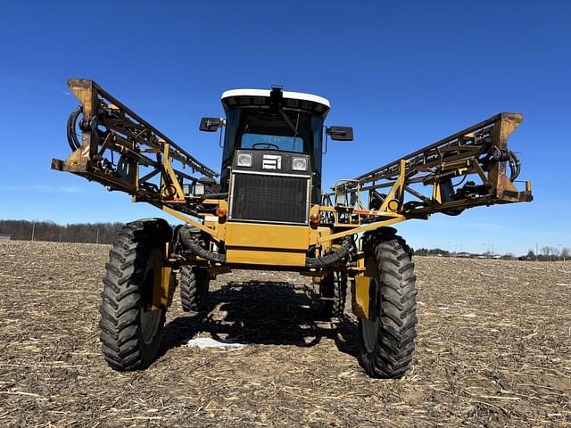 Image of RoGator 854 equipment image 1