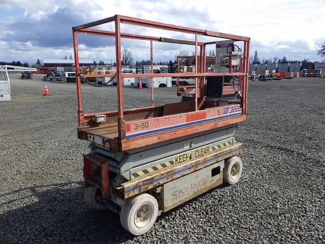 Image of Sky Jack SJ3220 equipment image 4