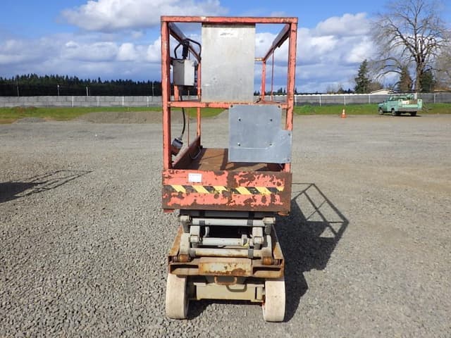 Image of Sky Jack SJ3220 equipment image 1