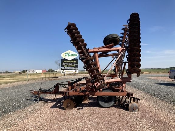 Main image White 272