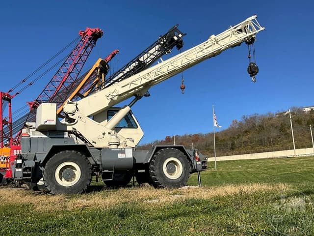 Image of Terex RT230 equipment image 3