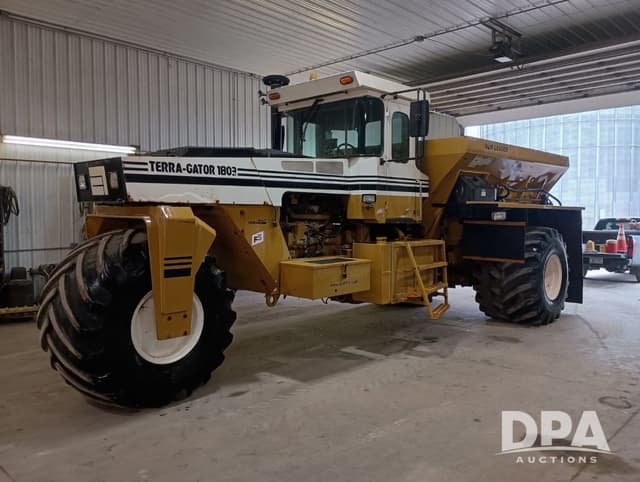 Image of Ag-Chem Terra-Gator 1803 equipment image 4