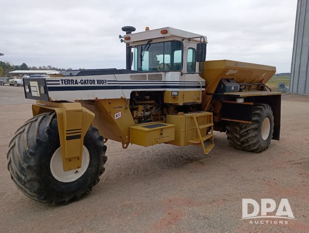 1997 Ag-Chem Terra-Gator 1803 Equipment Image0