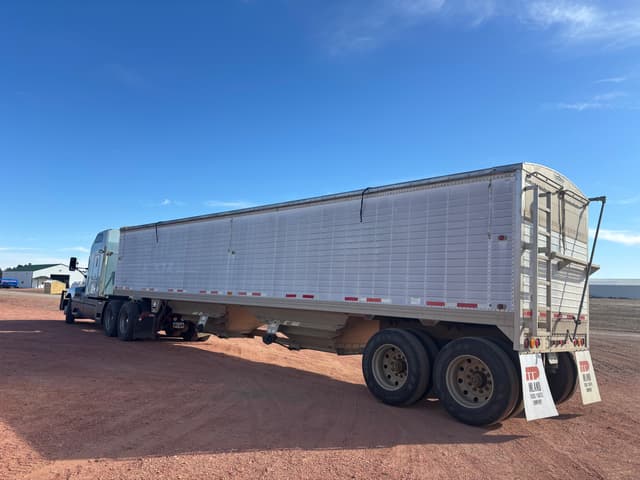 Image of Timpte Grain Trailer equipment image 4