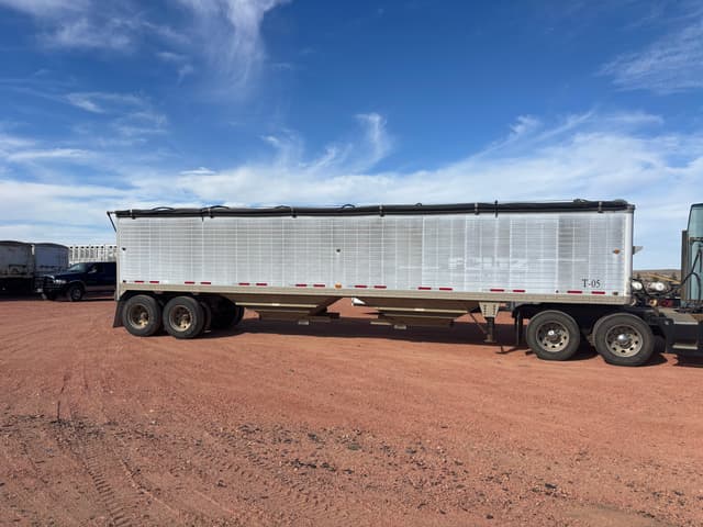 Image of Timpte Grain Trailer equipment image 2