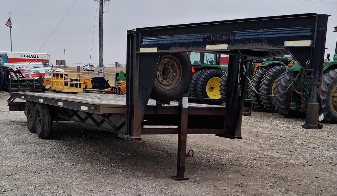 1997 Titan Trailer 3FL868 Equipment Image0