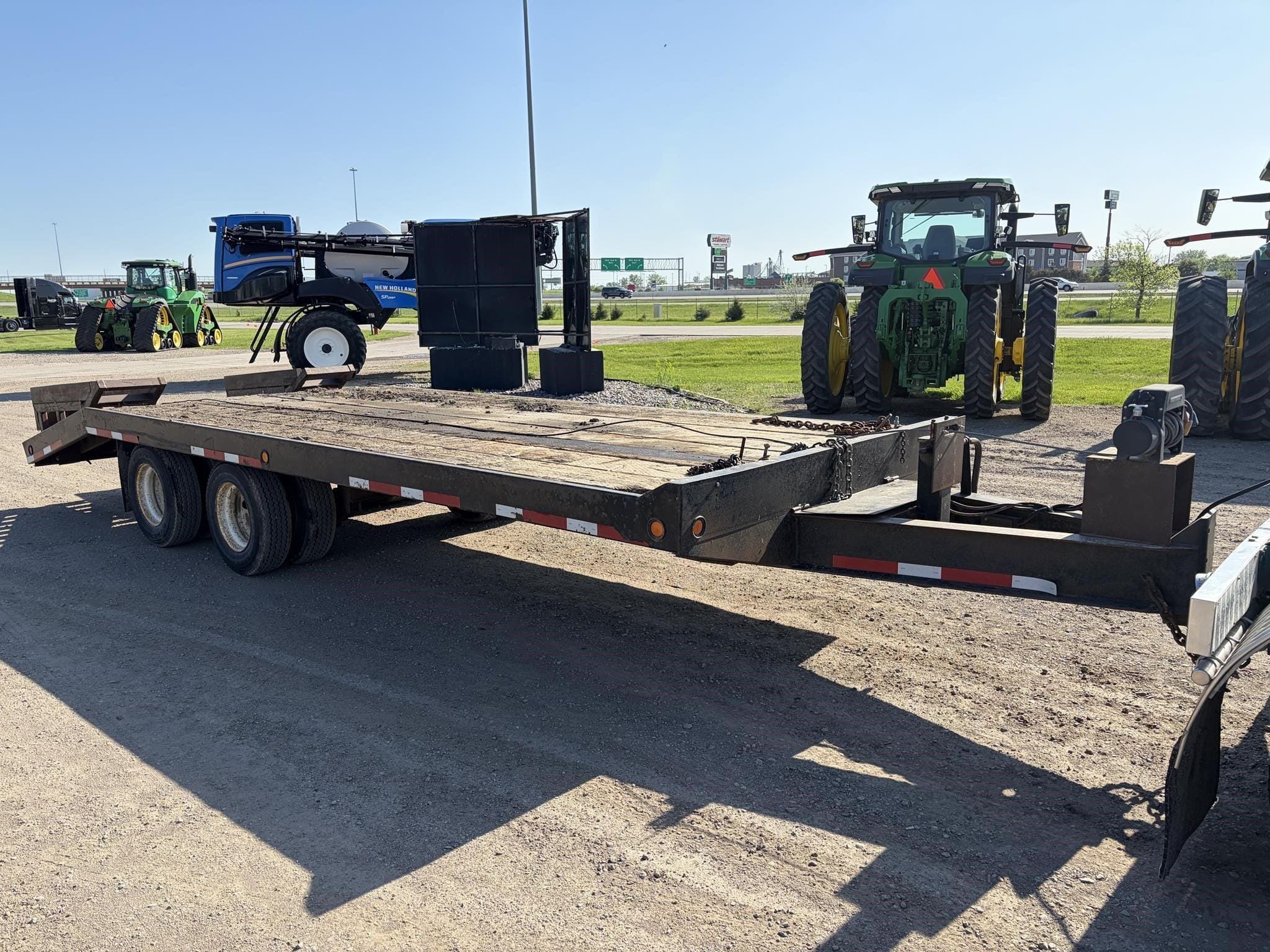 1997 Towmaster Undetermined Equipment Image0