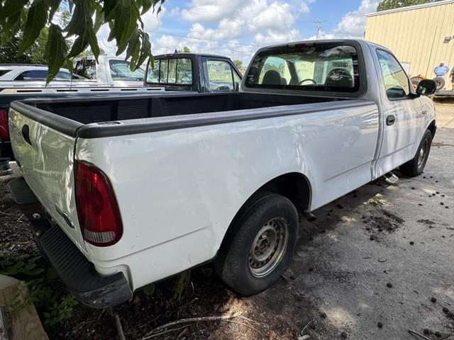 Image of Ford F-150 equipment image 2