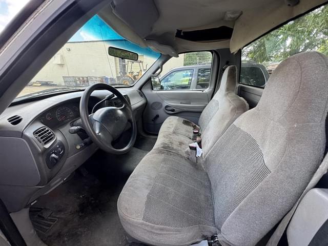 Image of Ford F-150 equipment image 4