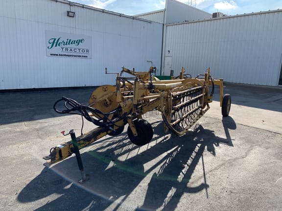 1997 Vermeer R-23 Equipment Image0