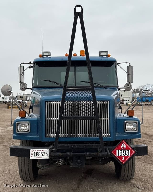 Image of Volvo WG64T equipment image 1