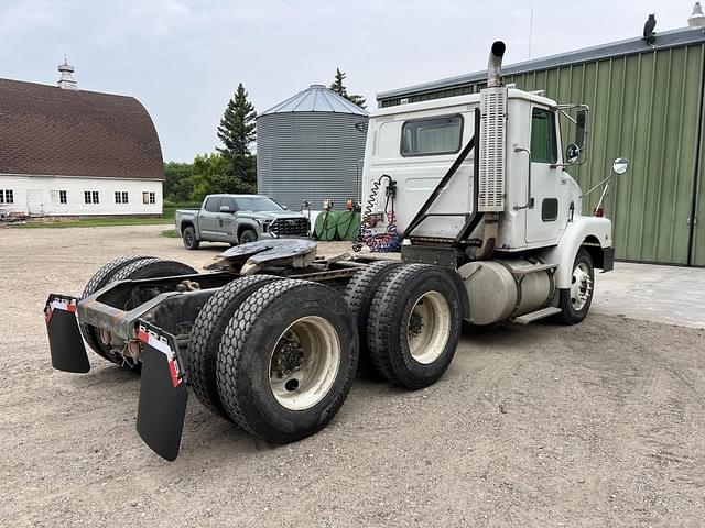 Image of Volvo WG64T equipment image 4