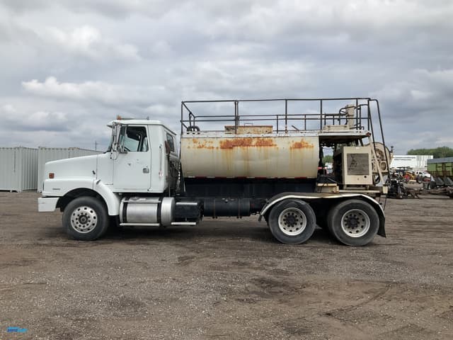 Image of Volvo WG64T equipment image 1
