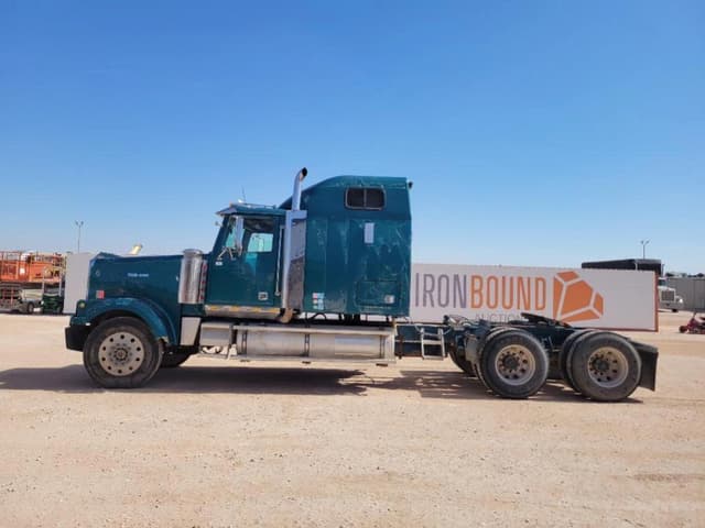 Image of Western Star 4964EX equipment image 1