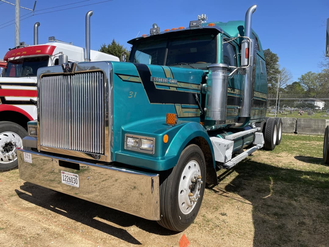 Image of Western Star 4964FX Primary image