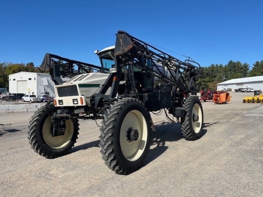 Main image Willmar 8100