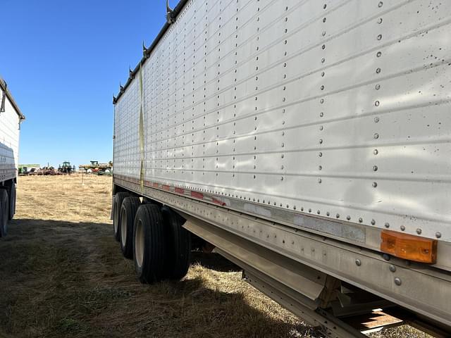 Image of Wilson Grain Trailer equipment image 3