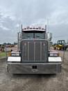 Thumbnail image Peterbilt 379 3