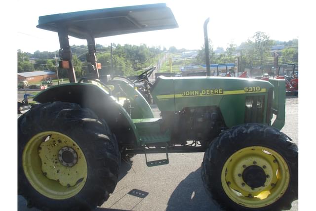 Image of John Deere 5310 equipment image 2