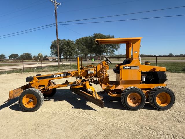 Image of LeeBoy 635B equipment image 2