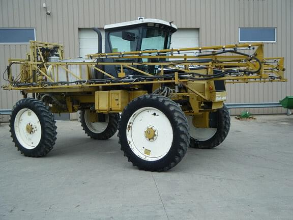 Image of Ag-Chem RoGator 854 Primary image