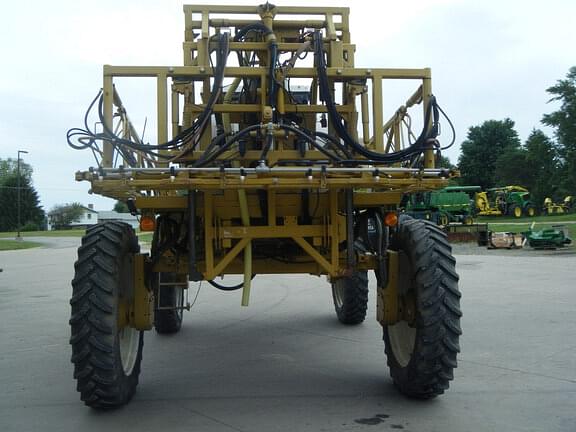 Image of Ag-Chem RoGator 854 equipment image 3