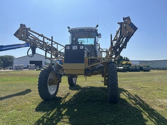 Image of Ag-Chem RoGator 854 equipment image 2