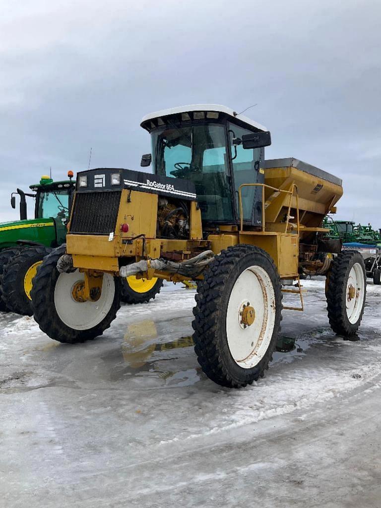 Image of Ag-Chem RoGator 854 Primary image