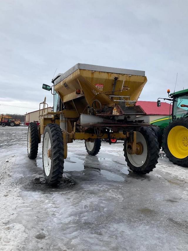 Image of Ag-Chem RoGator 854 equipment image 2