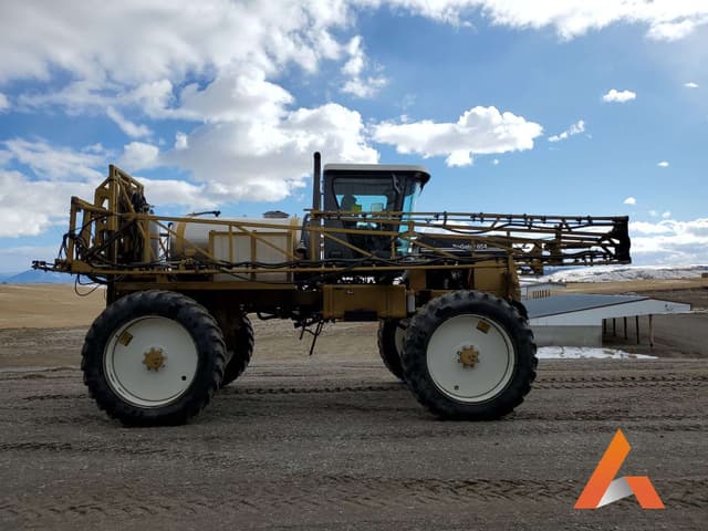 Image of Ag-Chem RoGator 854 equipment image 4