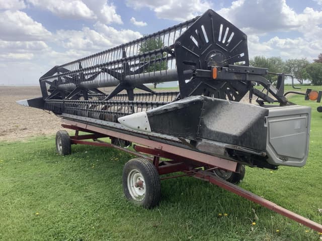 Image of AGCO 500 equipment image 3