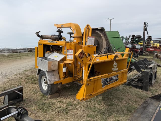 Image of Bandit 250XP equipment image 2