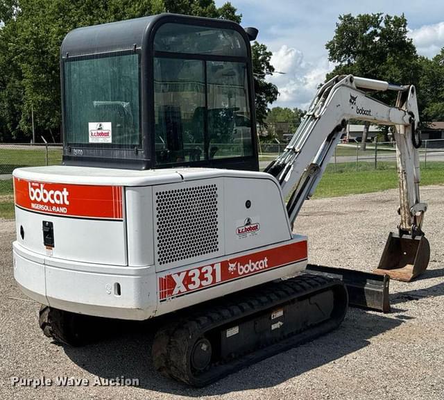 Image of Bobcat 331 equipment image 4
