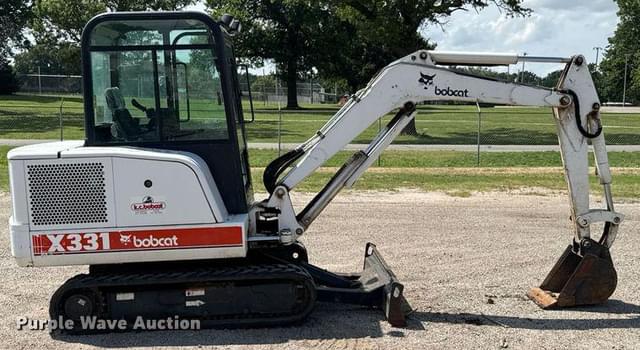 Image of Bobcat 331 equipment image 3