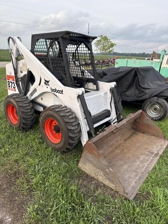 Image of Bobcat 873 equipment image 2