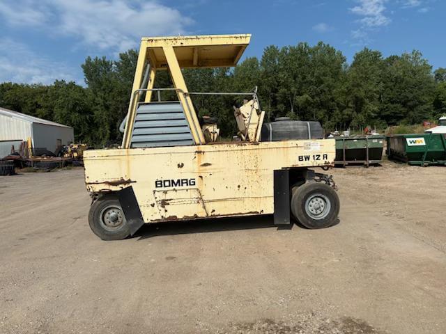Image of Bomag BW12R equipment image 3