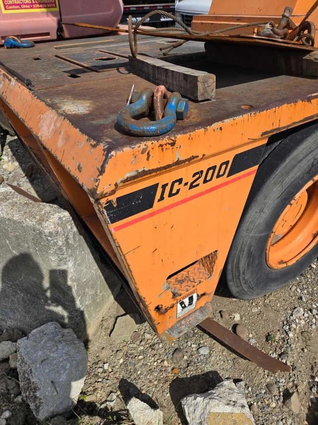 Image of Broderson IC-200 equipment image 3