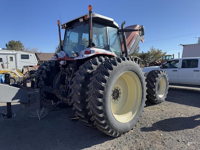 Image of Buhler Versatile 2210 equipment image 1