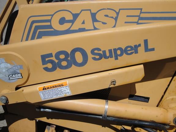 Image of Case 580 Super L equipment image 4