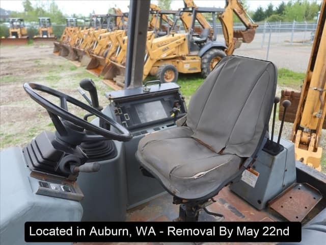 Image of Case 580L equipment image 3