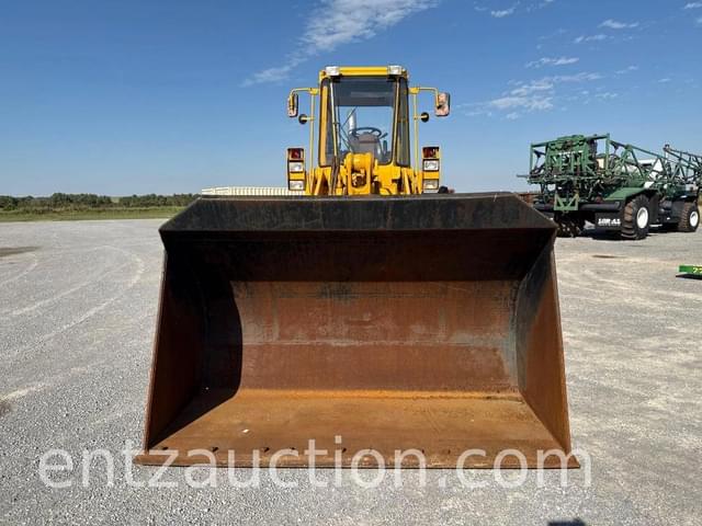 Image of Case 621B equipment image 1