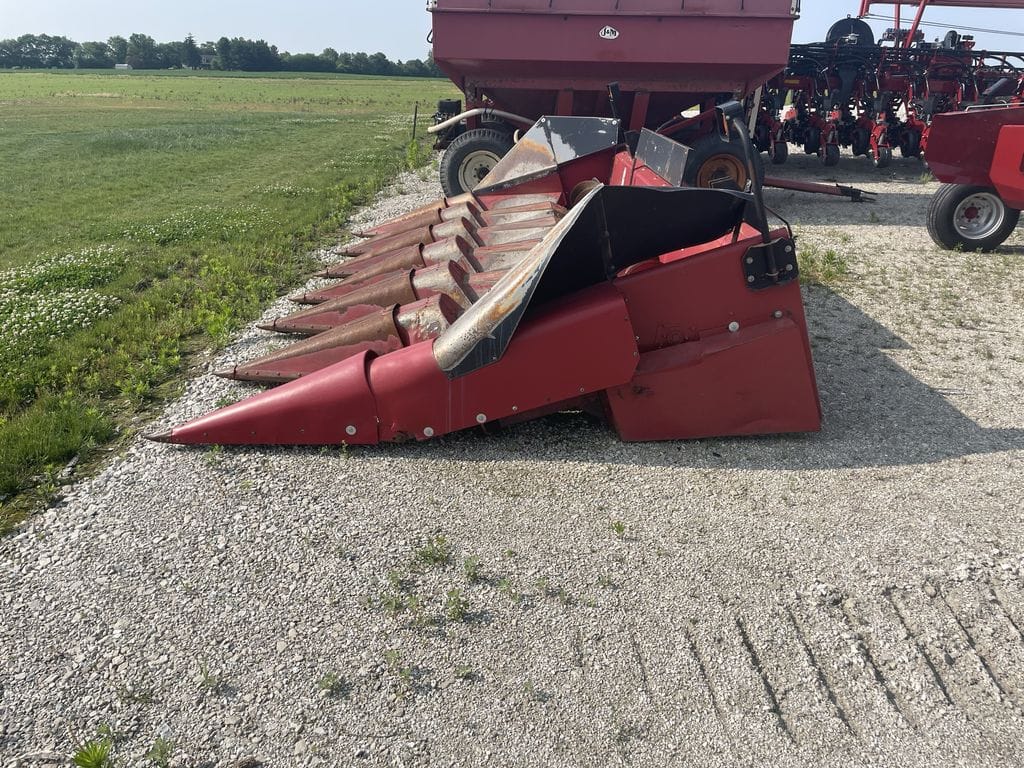 1998 Case IH 1063 Equipment Image0