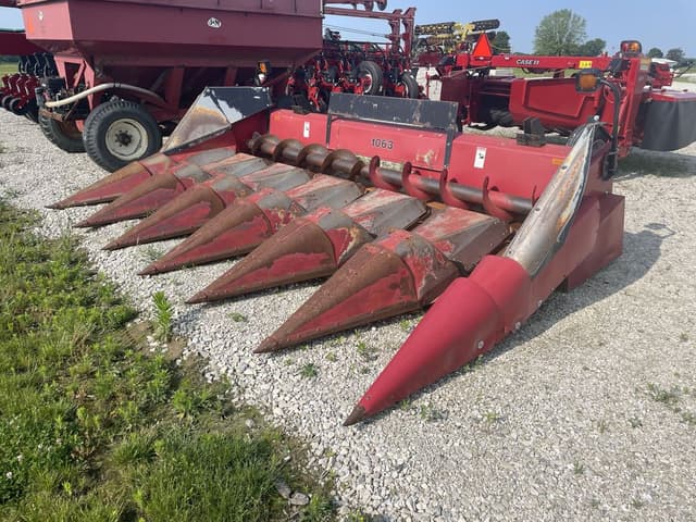 Image of Case IH 1063 equipment image 1